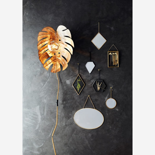 Cadre doré à suspendre - rigide petit format — Madam Stoltz , Lyon