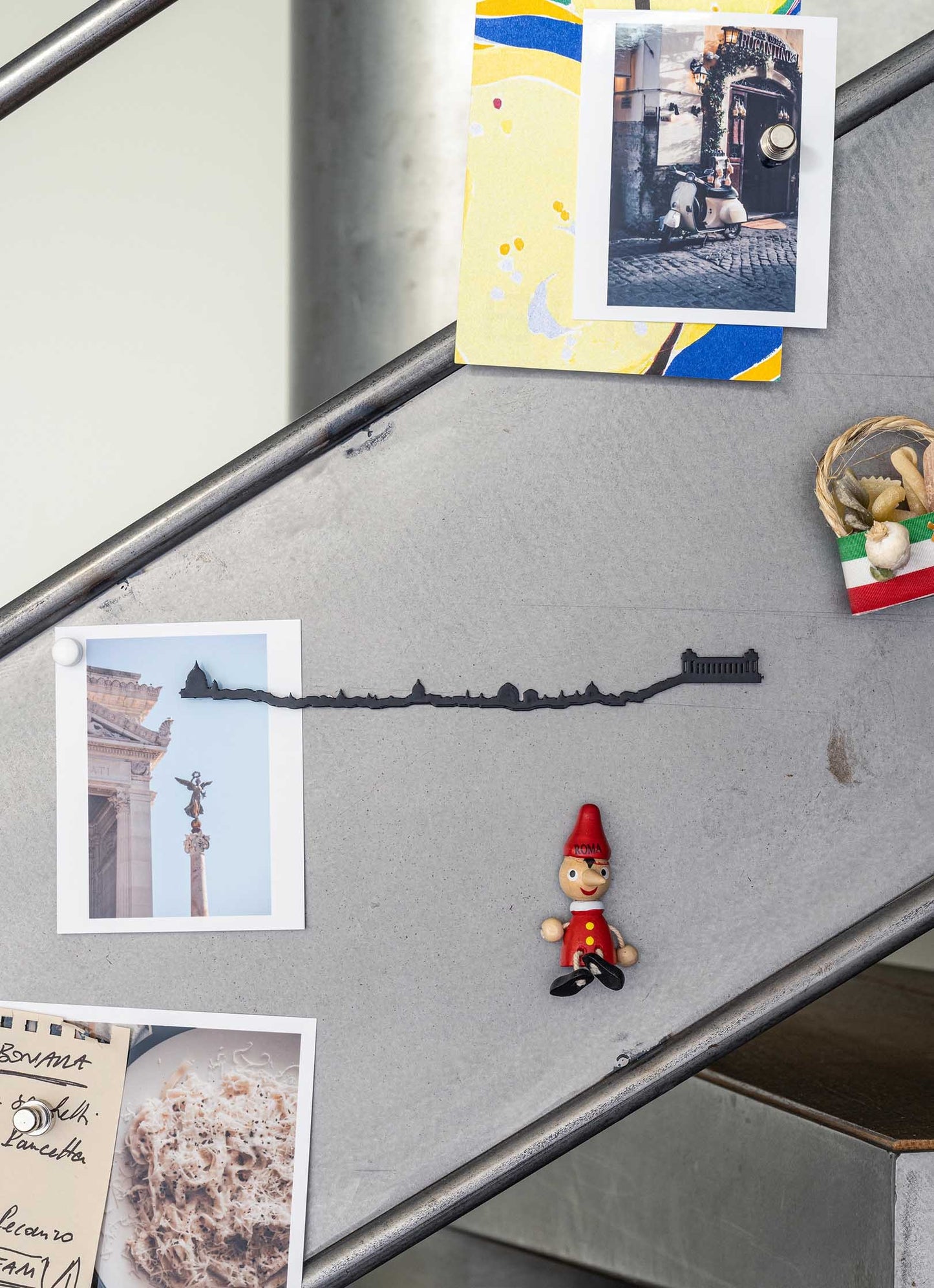 Silhouette de Rome - Mini noir — The Line , Lyon