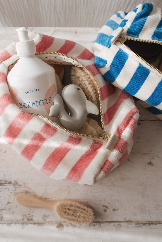 Trousse de toilette éponge rayée Vic - strawberry — Rose in April , Lyon