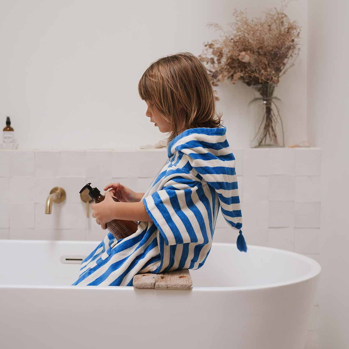 Poncho de bain Suzon - Rayé bleu grec et blanc - 1/3 ans — Rose in April , Lyon