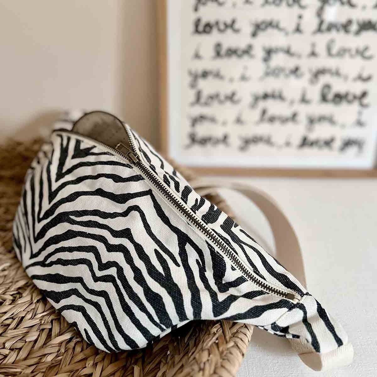 Sac banane zebra - Greige/noir — Rose in April , Lyon