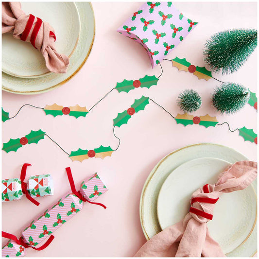 Guirlande de houx cousu - 2 mètres — Rico design , Lyon