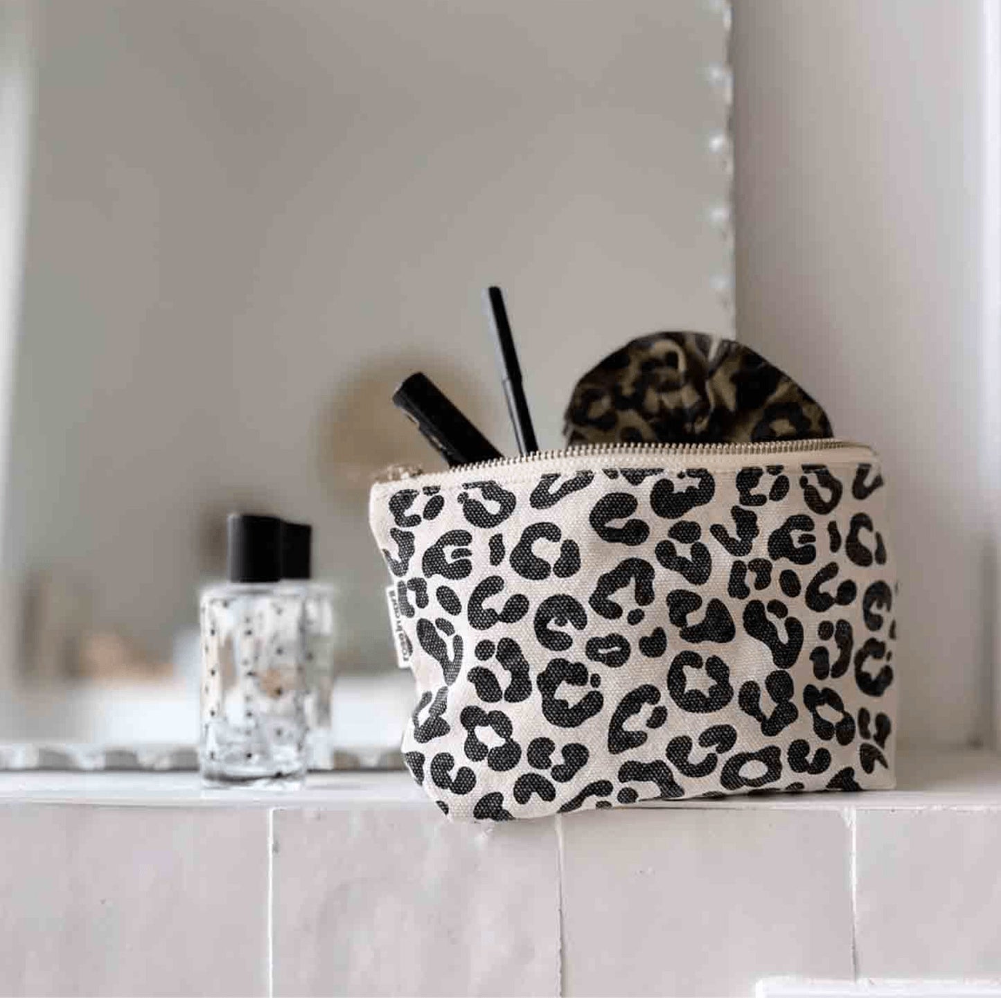 Trousse Sofia - Graou greige — Rose in April , Lyon