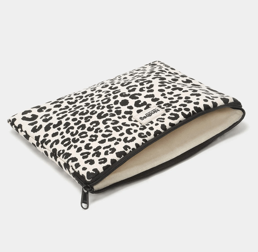 Housse d'ordinateur Ava S - Léopard écru — Hindbag , Lyon