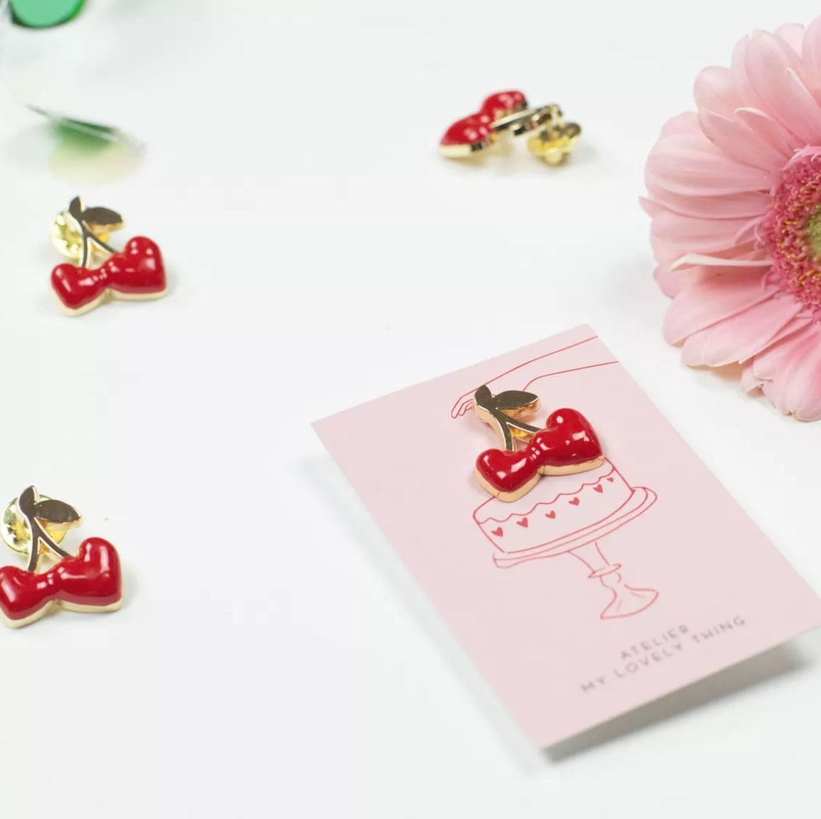 Pin's Belles de Mai - Cerise — My lovely thing , Lyon
