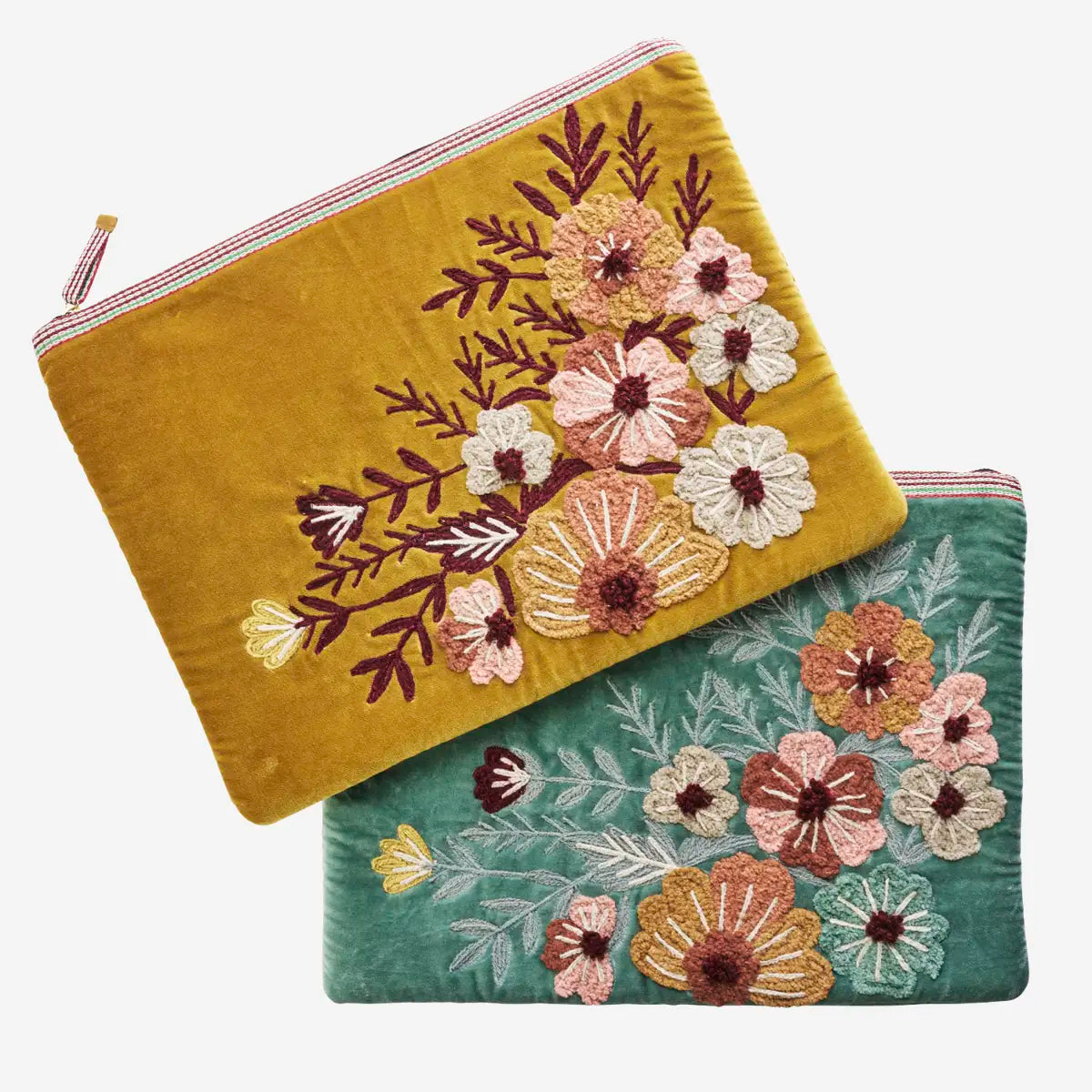 Housse d'ordinateur brodée 15 pouces - Aqua — Madam Stoltz , Lyon