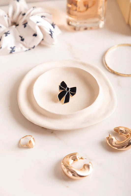 Pins Black bow — All the ways to say , Lyon