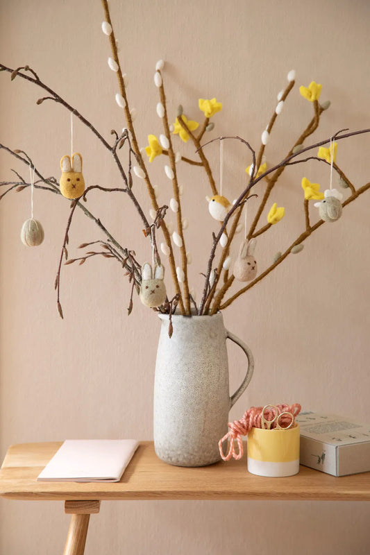 Tige de fleurs jaune clair — En Gry & Sif , Lyon