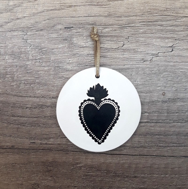 Médaillon Coeur noir — Poussière des rues , Lyon