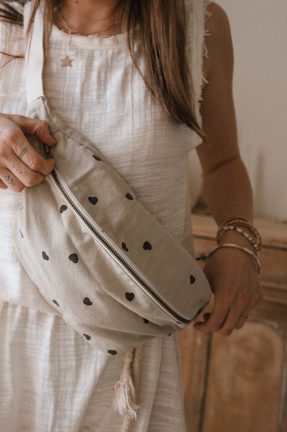 Sac banane coeurs - sable — Rose in April , Lyon