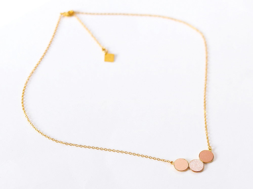 Collier Trio Poudre/or rose/pêche