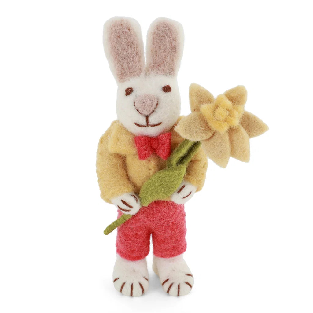 Lapin blanc avec veste jaune et jonquille