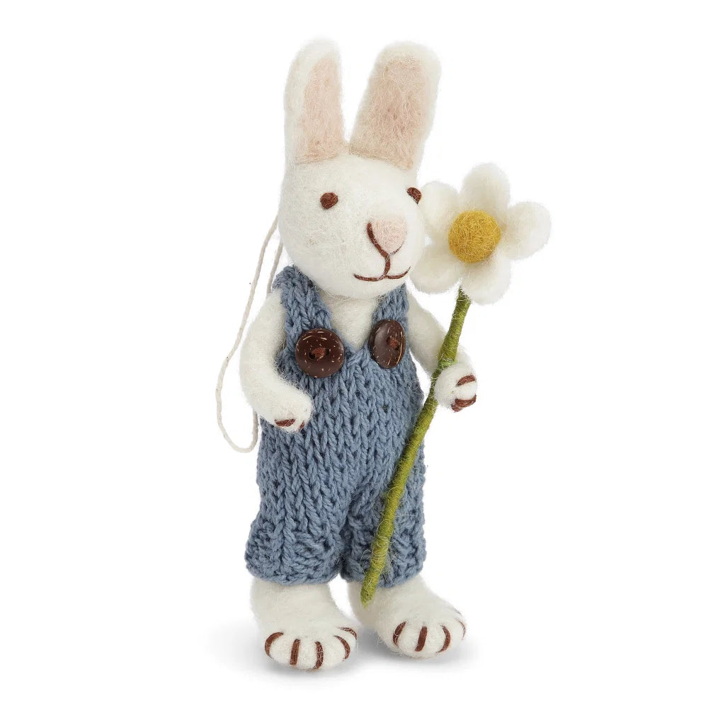 Lapin blanc avec salopette bleue et marguerite