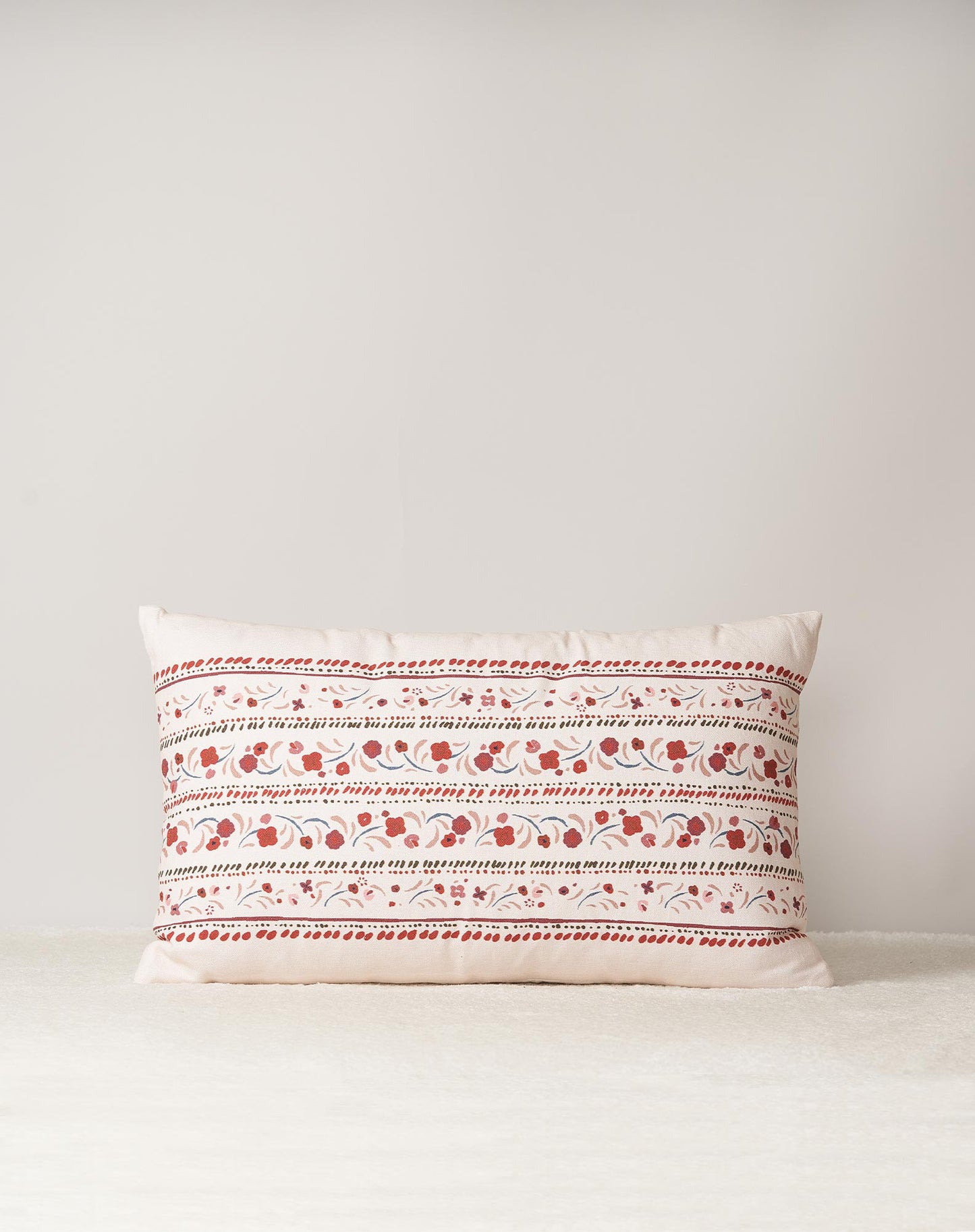 Coussin Rita crème — Maradji , Lyon