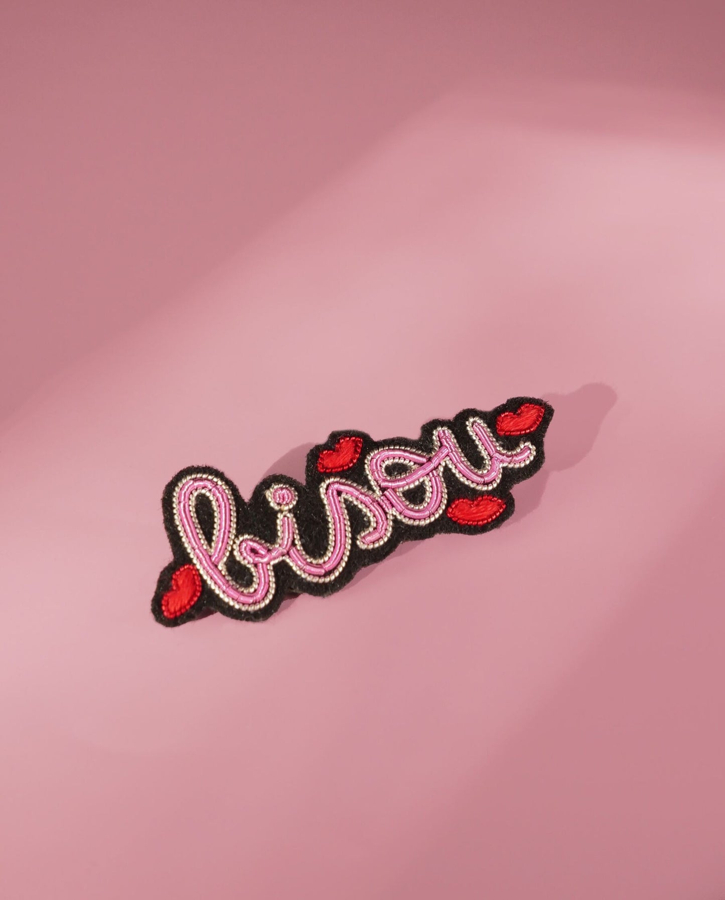 Broche Bisou