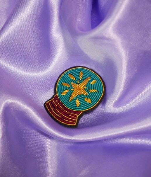 Broche Crystal ball magic