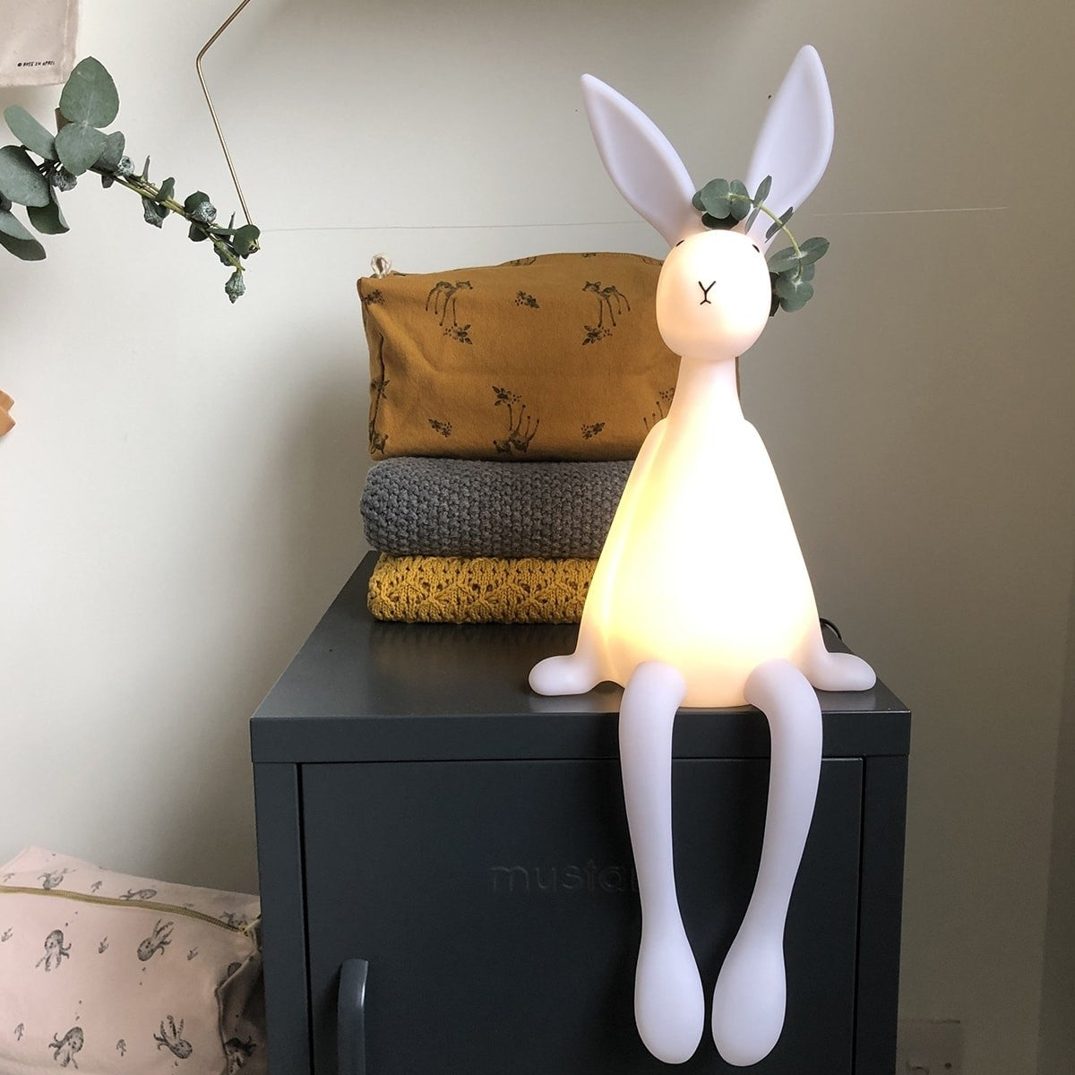 Lampe Joseph le lapin — Rose in April , Lyon
