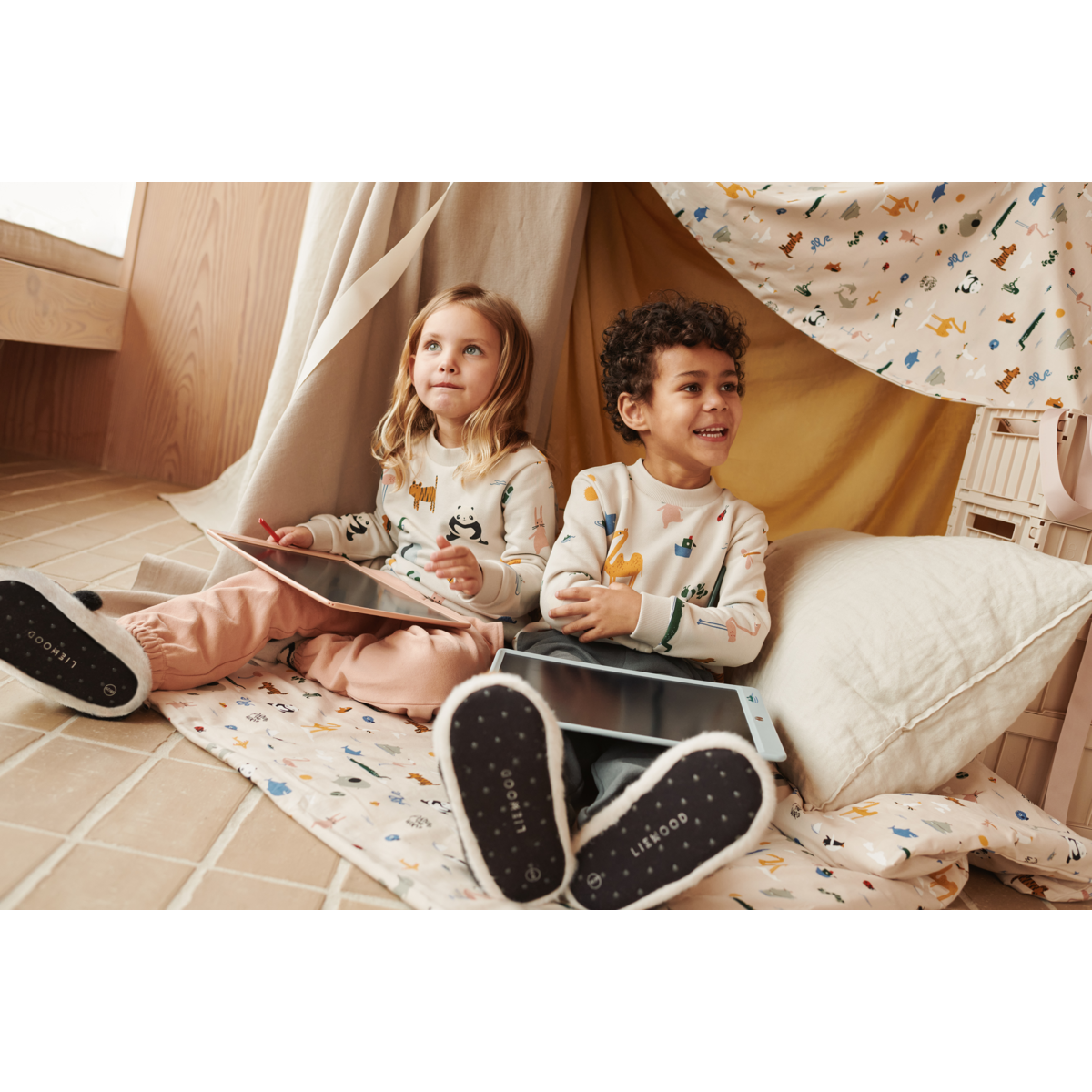 Grande planche à dessin Zora - Rabbit / pale tuscany — Liewood , Lyon