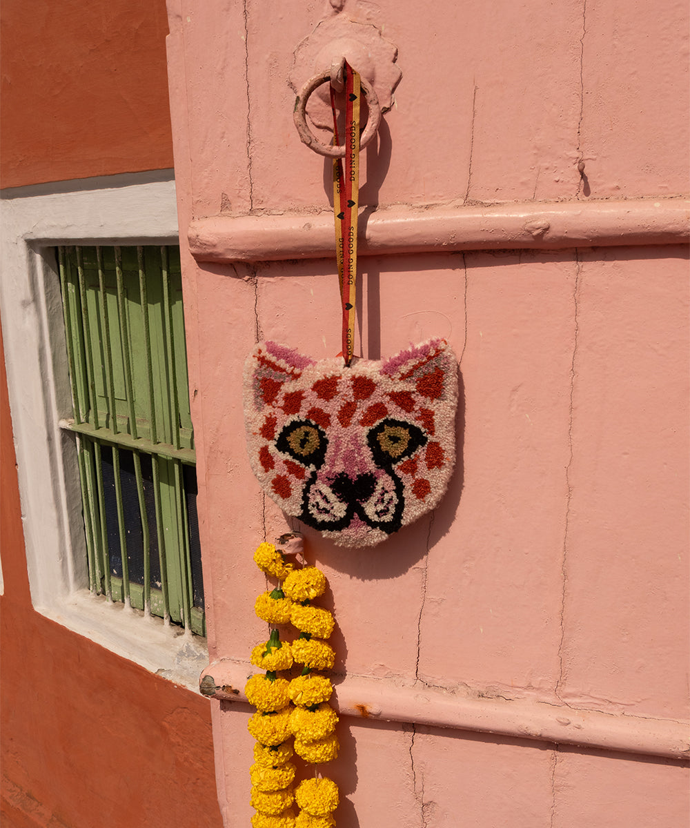 Décoration à suspendre - Pinky leopard