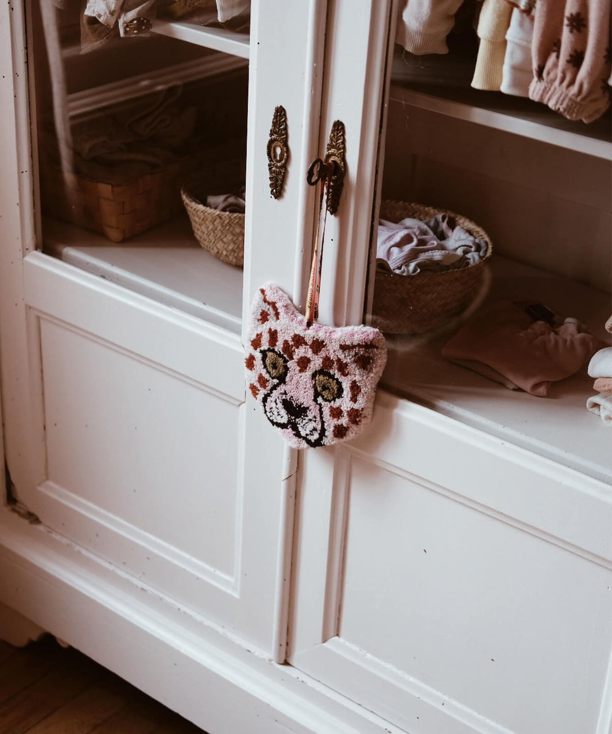 Décoration à suspendre - Pinky leopard