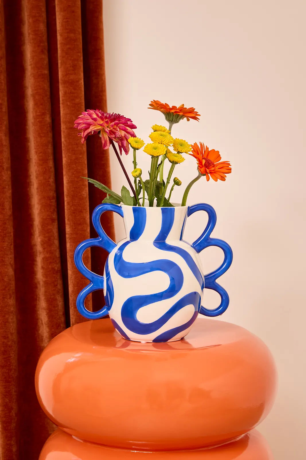 Vase Yago - Crazy curves