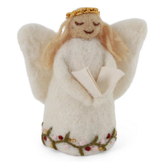 Ange à suspendre avec son livre