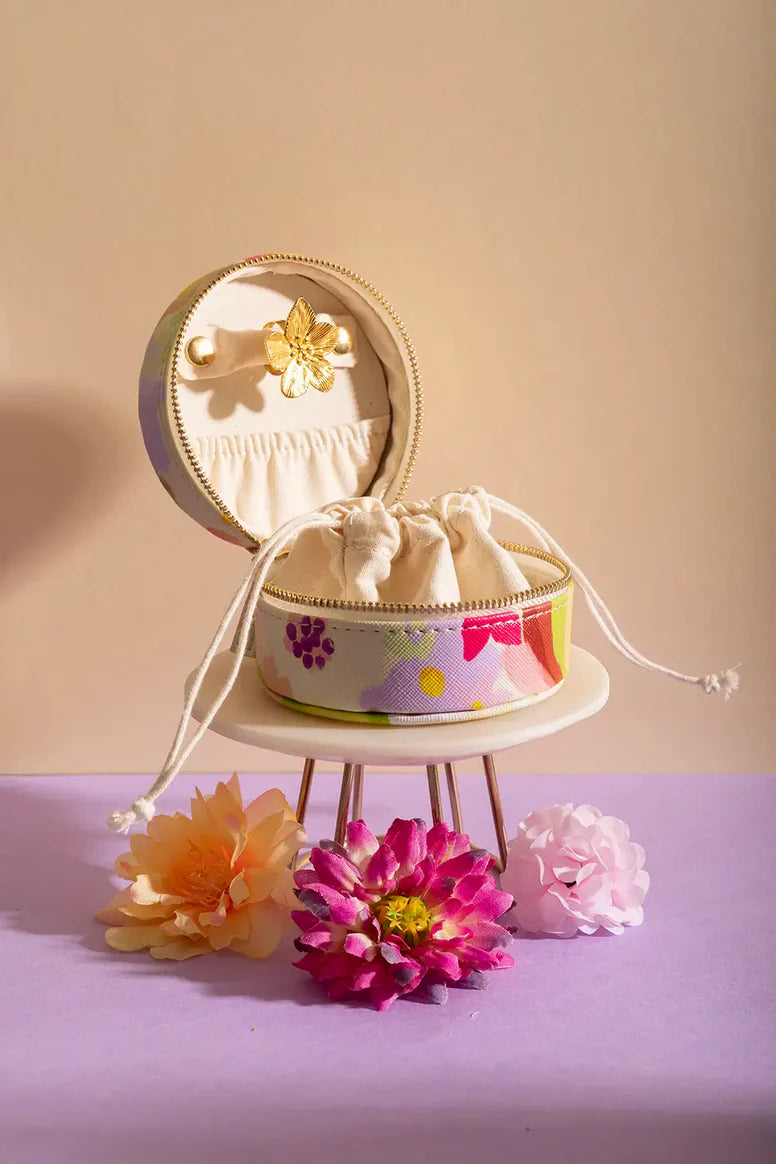 Boite à bijoux de voyage Spring sweets — All the ways to say , Lyon