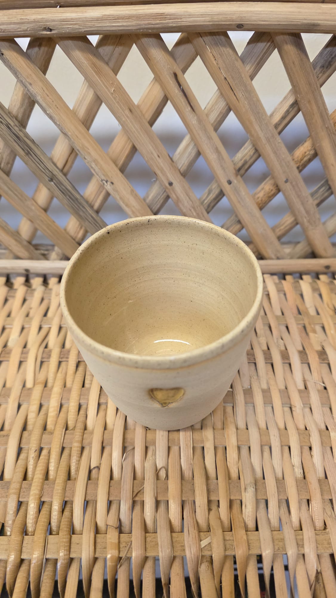 Tasse émail intérieur et dorure - coeur